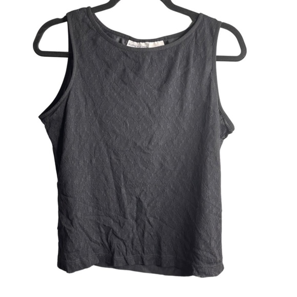 Kathy Ireland basic black fully lined tank top with lace floral design. Size LRG - Picture 1 of 4